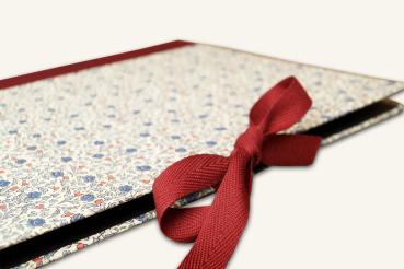 Preview: Romantische Mappe "Sissi", bordeaux Leinen, Handarbeit